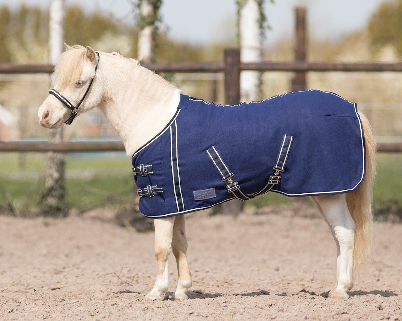 QHP Fleecedeken Falabella QHP Fleecedeken Falabella