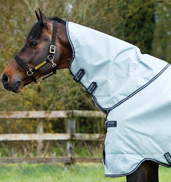 Horseware Rambo Original with Leg Arches Turnout 250G Hood Horseware Rambo Original with Leg Arches Turnout 250G Hood