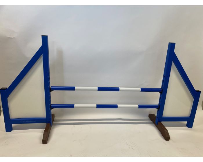 Hindernis blauw (dicht) compleet met twee springbalken en 4 ophangsteunen main product photo